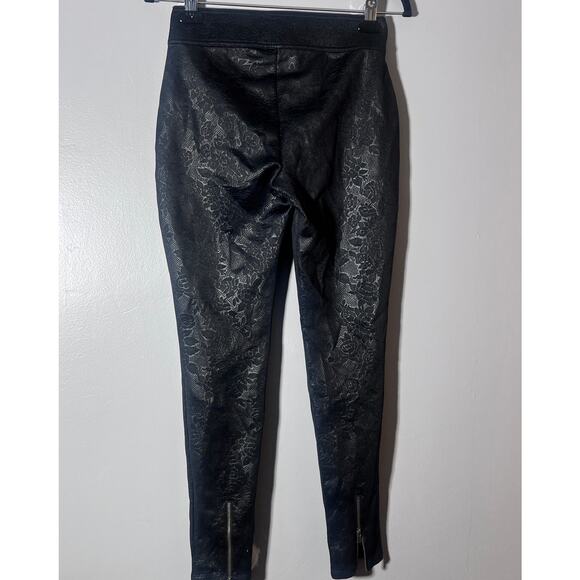 Abercrombie & Fitch floral print Pants Womens S Black Floral Embossed - Picture 2 of 9